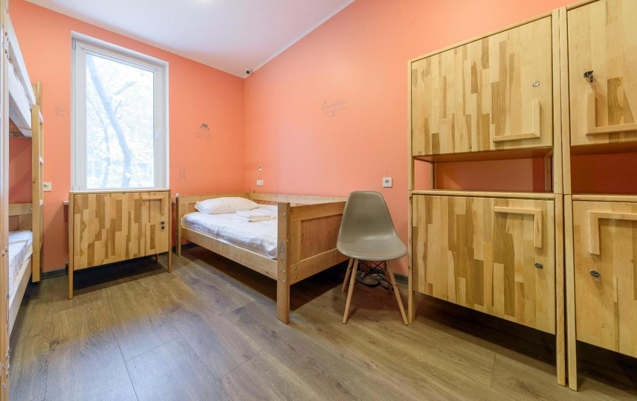 Friday Hostel Odessa Extérieur photo