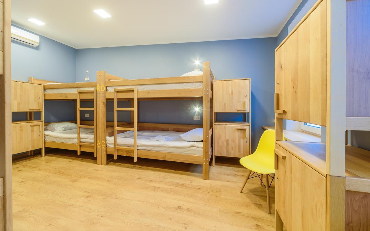Friday Hostel Odessa Extérieur photo