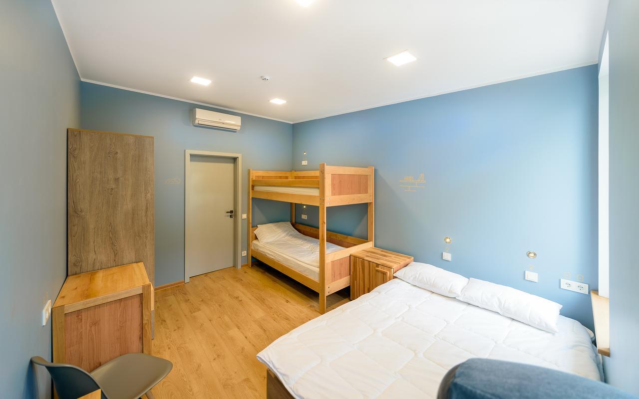 Friday Hostel Odessa Extérieur photo