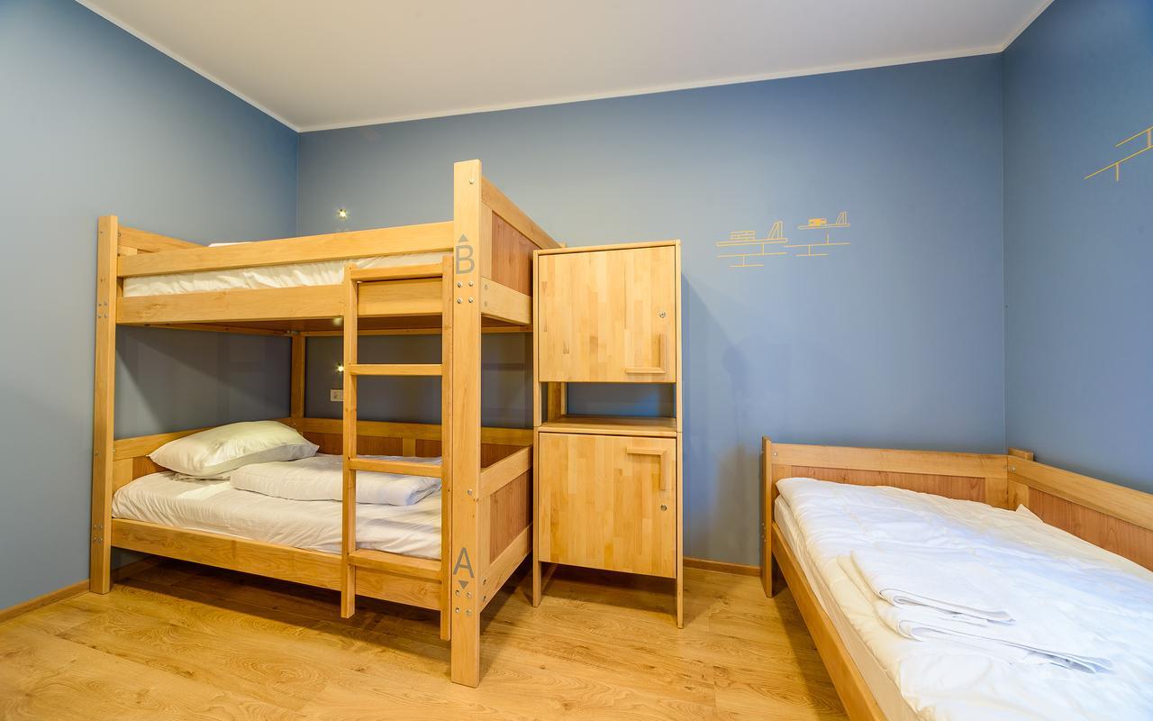 Friday Hostel Odessa Extérieur photo